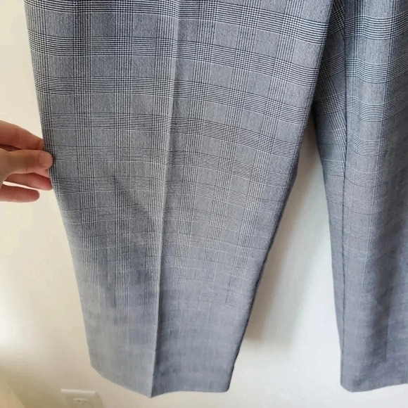 Liz Claiborne High waisted Plaid Trousers - Picture 6 of 9